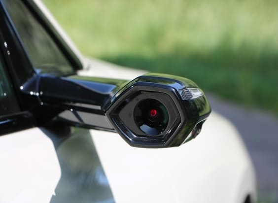 SGS: Retrovisores con cámara. Ventajas e inconvenientes